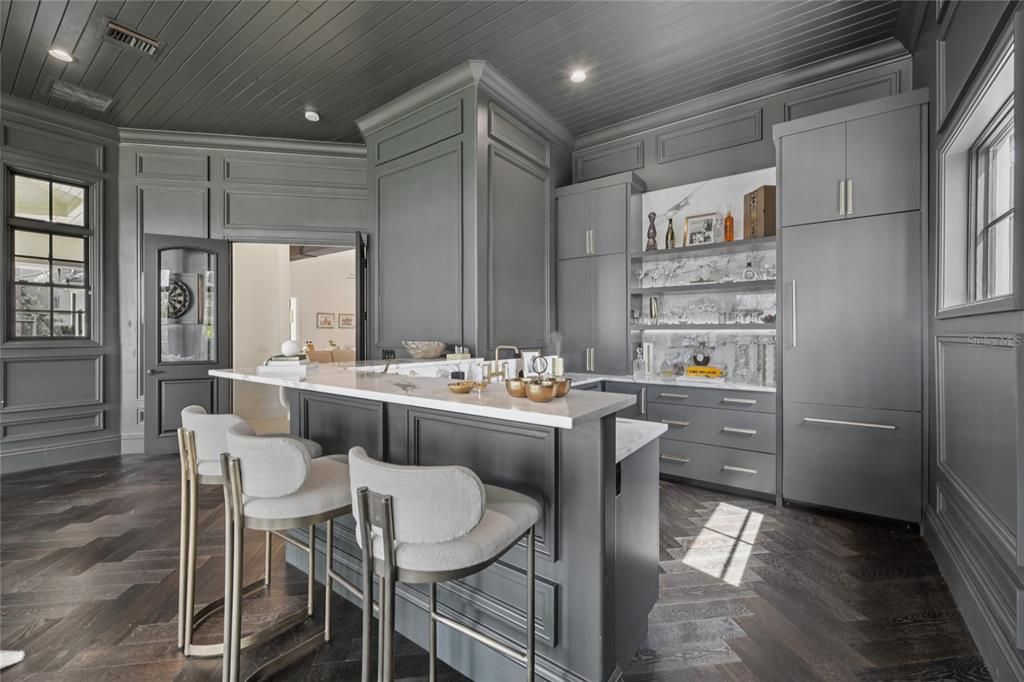 Interior, Recessed Lighting, Wood Texture Flooring