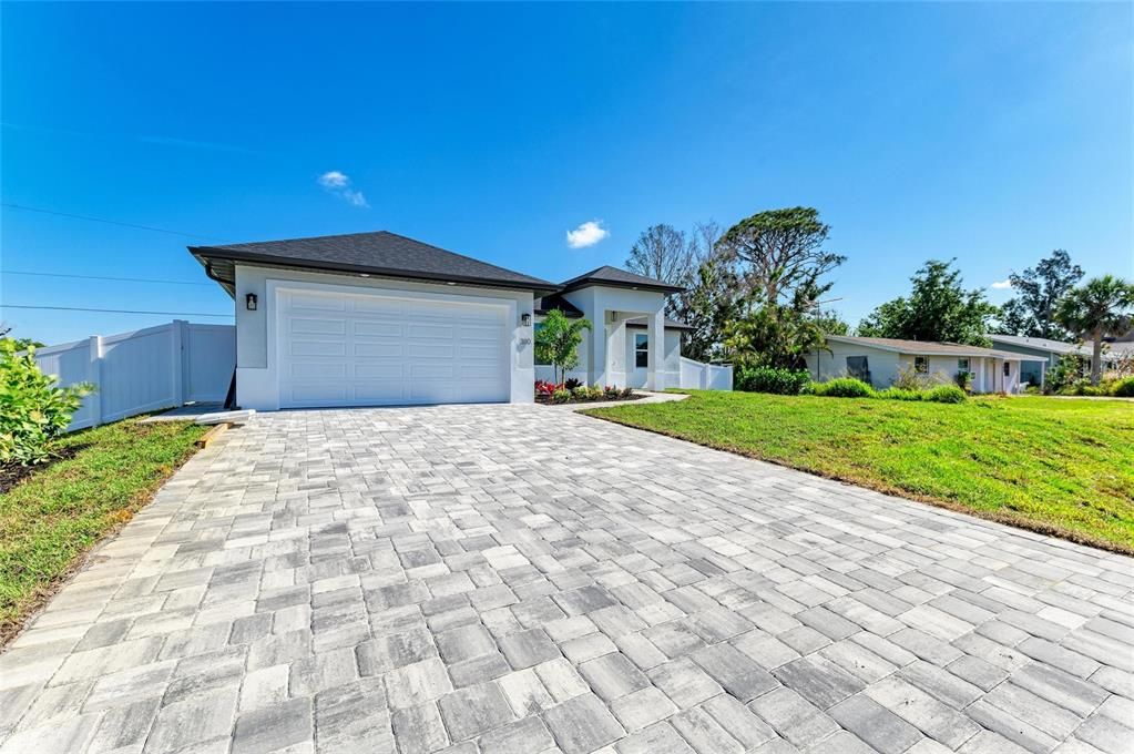Attached, Backyard, Exterior, Facade, Ranch