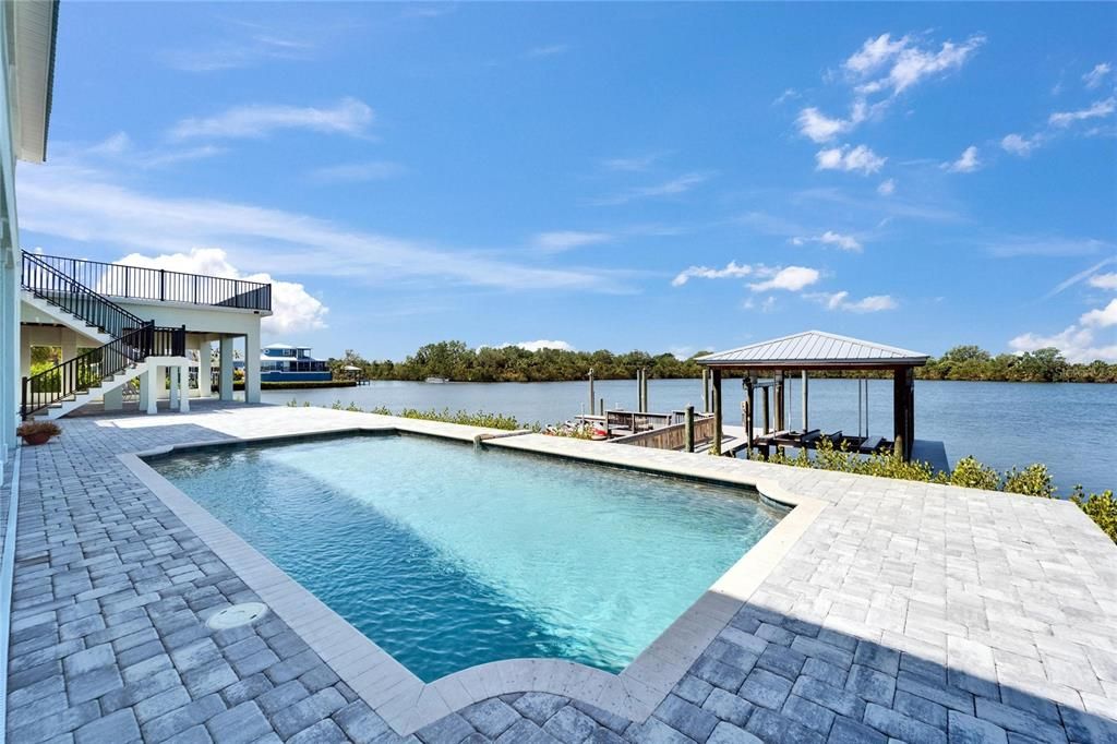 Exterior, Pool, Water