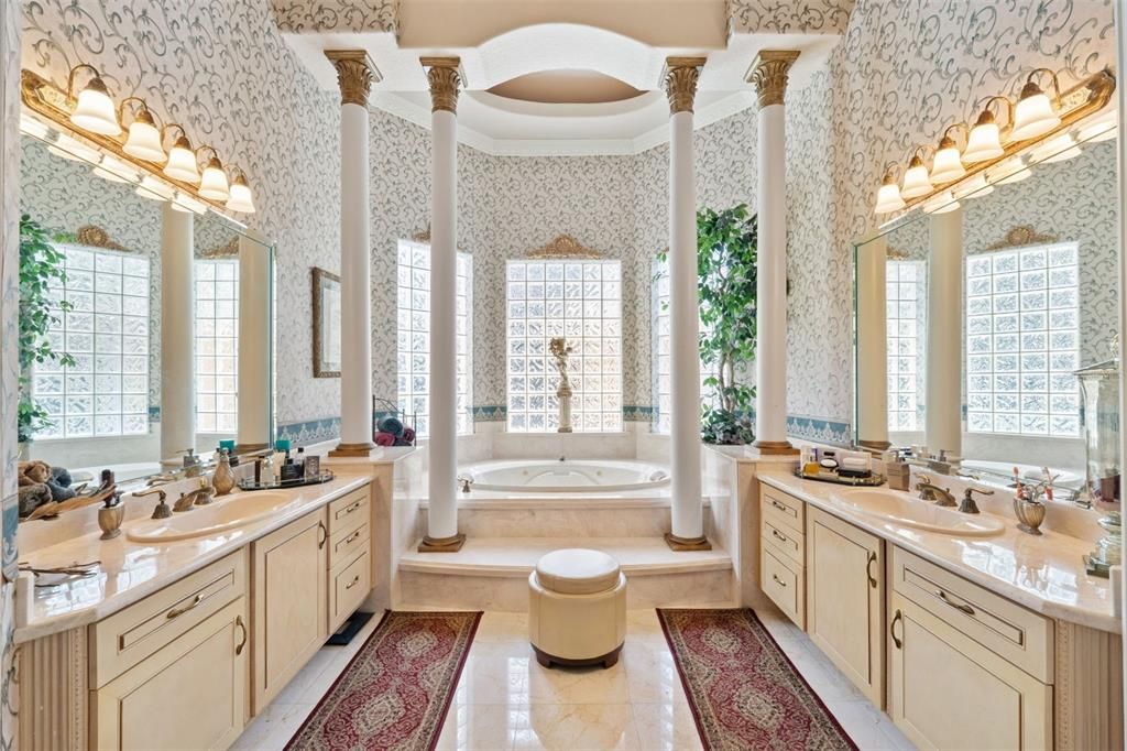 Bathroom, Dual Sink Vanities, Interior