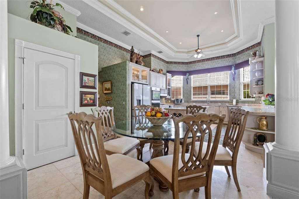 Dining room, Interior, Kitchen, Recessed Lighting