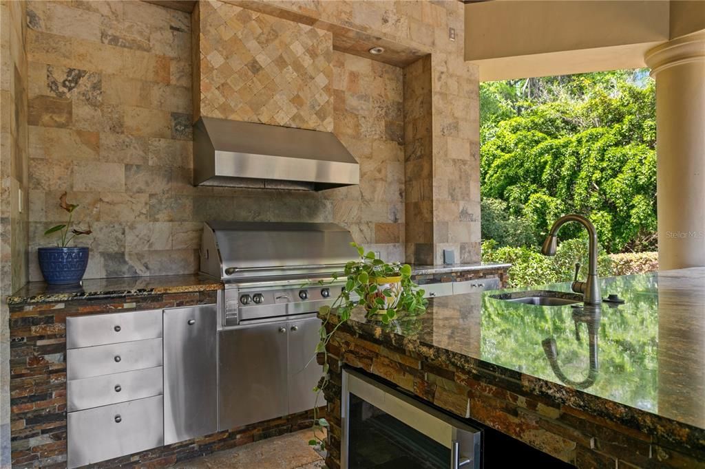 Exterior, Outdoor Kitchen