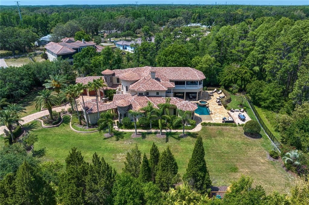 Exterior, Drone