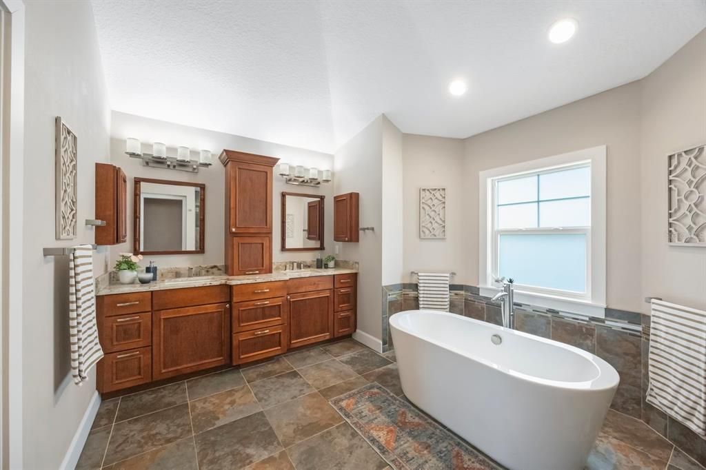 Bathroom, Dual Sink Vanities, Free Standing Baths, Interior, Recessed Lighting