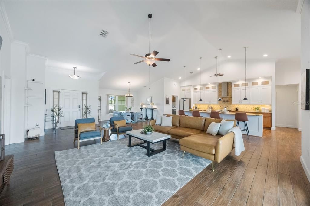 Dining room, Interior, Kitchen, Living room, Pendant Lights, Recessed Lighting, Wood Texture Flooring