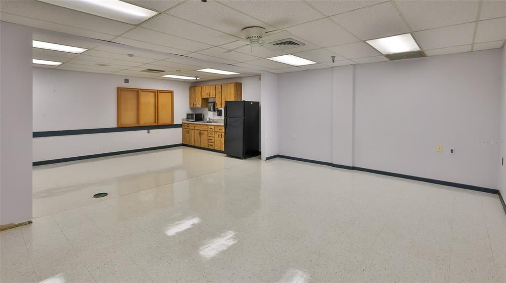 Empty room, Interior, Kitchen, Recessed Lighting