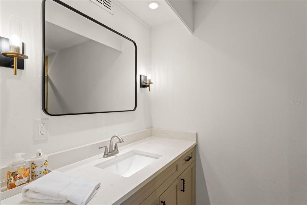 Bathroom, Interior, Recessed Lighting