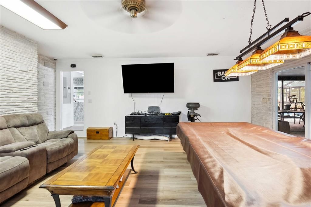 Interior, Living room, Pendant Lights, Stone Walls, Wood Texture Flooring