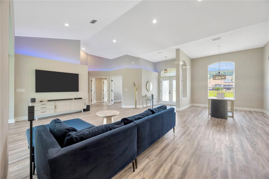 Interior, Living room, Pendant Lights, Recessed Lighting, Wood Texture Flooring