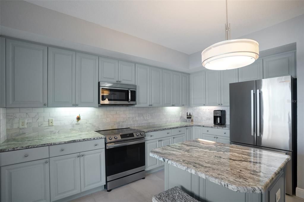 Interior, Kitchen, Pendant Lights, Stainless Steel Appliances