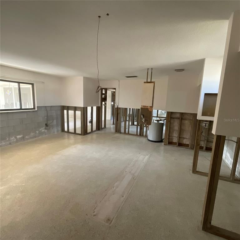 Empty room, Interior, Pendant Lights