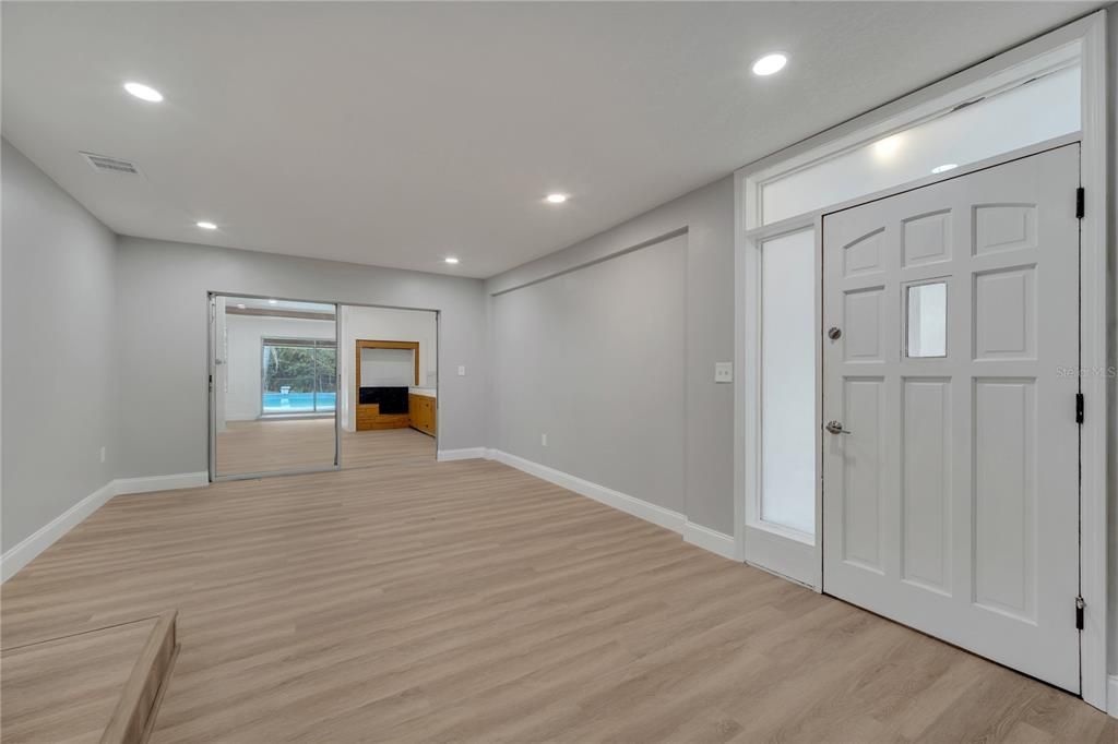Empty room, Interior, Recessed Lighting, Wood Texture Flooring