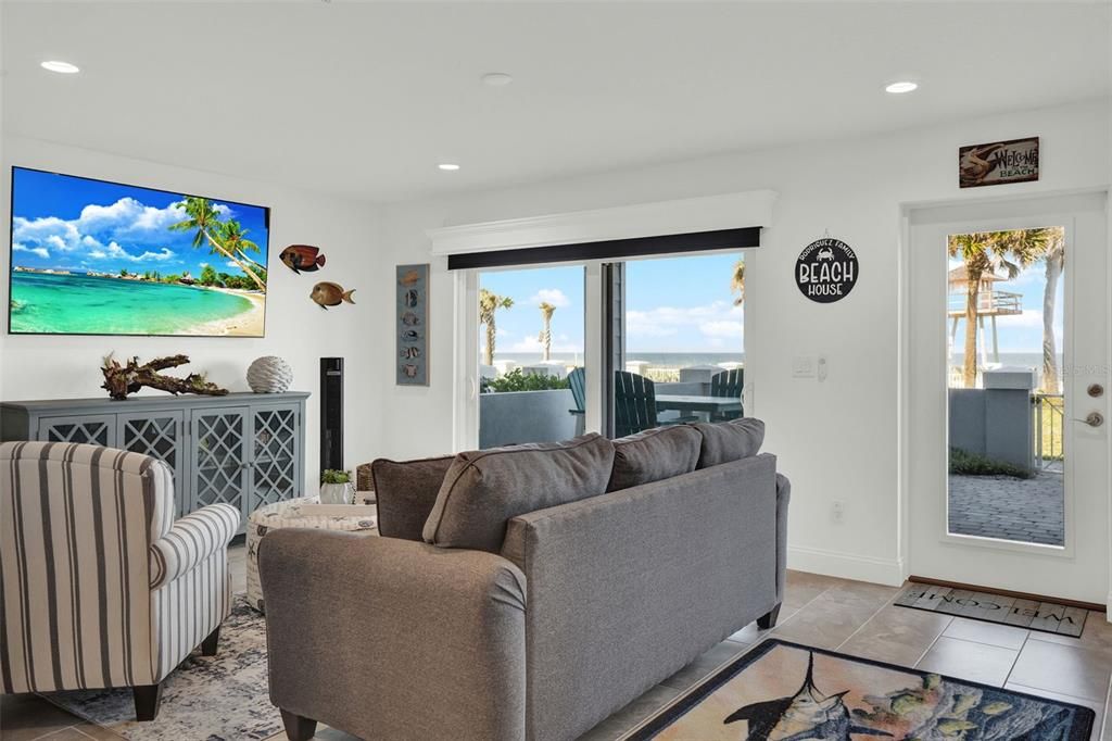 Interior, Living room, Recessed Lighting, Water