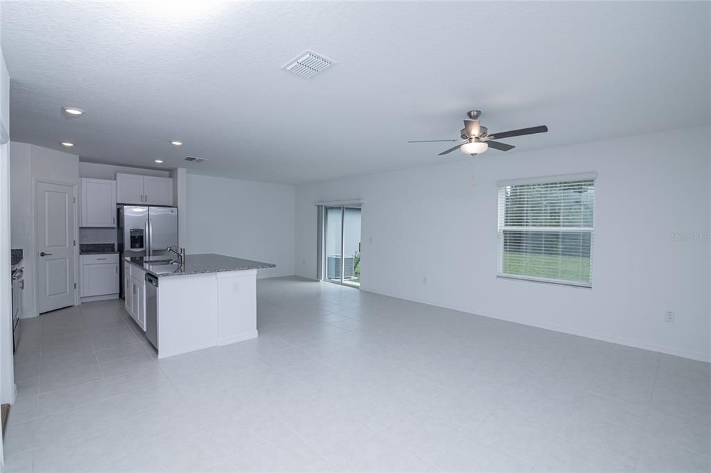 Empty room, Interior, Kitchen, Recessed Lighting