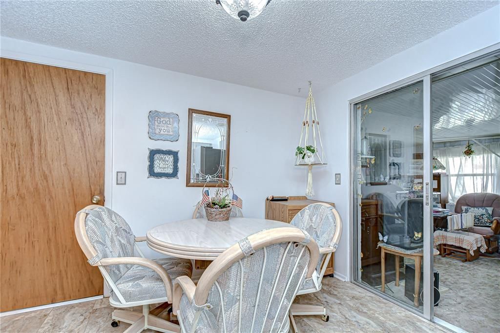 Dining room, Interior