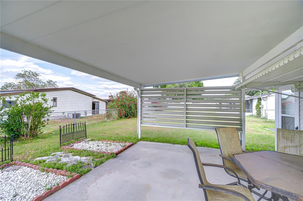 Backyard, Exterior