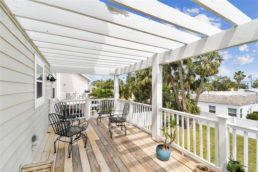 Exterior, Wood Texture Flooring