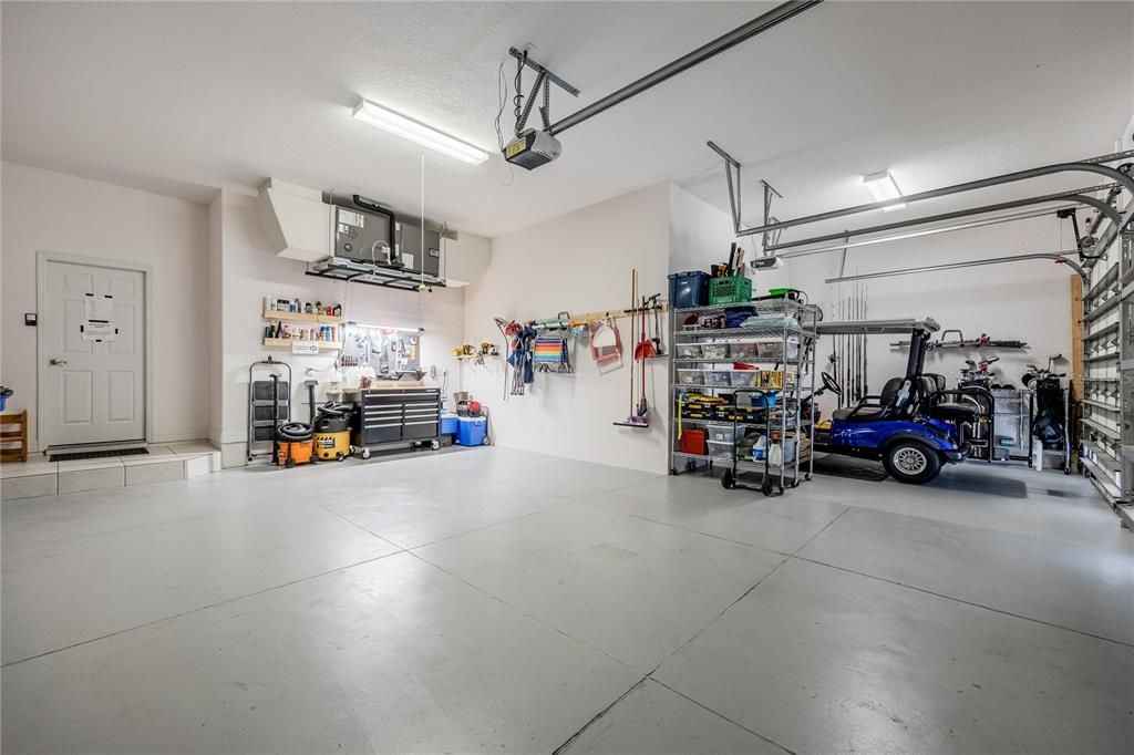 Garage, Interior