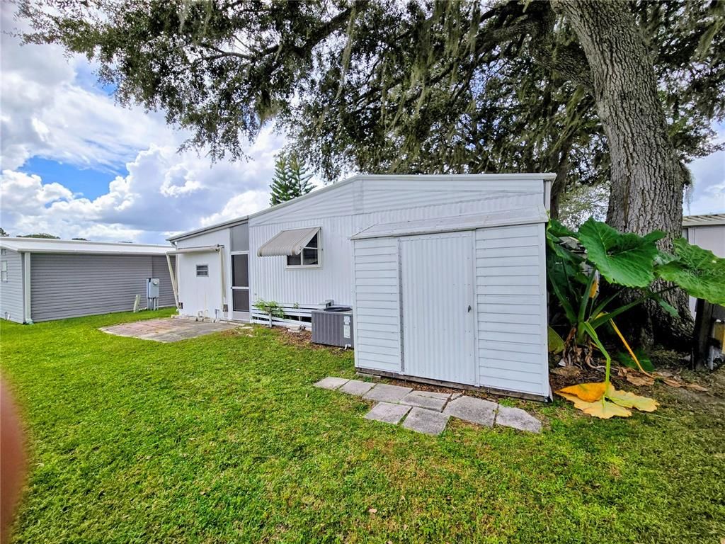 Backyard, Exterior