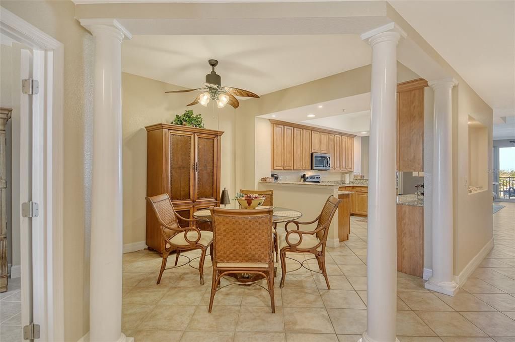 Dining room, Interior, Kitchen, Recessed Lighting