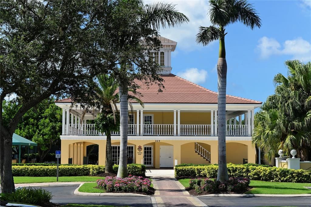 Exterior, Facade, Mediterranean