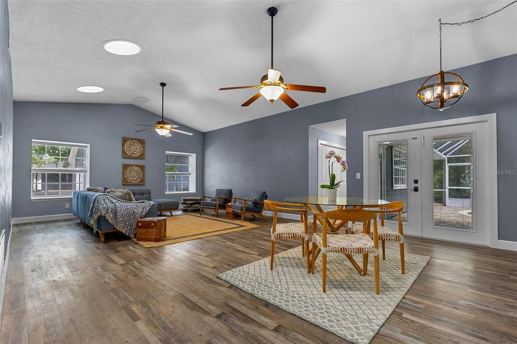 Dining room, Interior, Pendant Lights, Recessed Lighting, Wood Texture Flooring