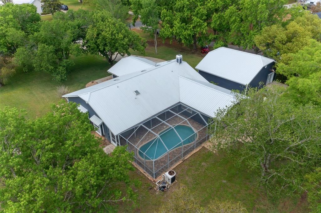 Exterior, Drone