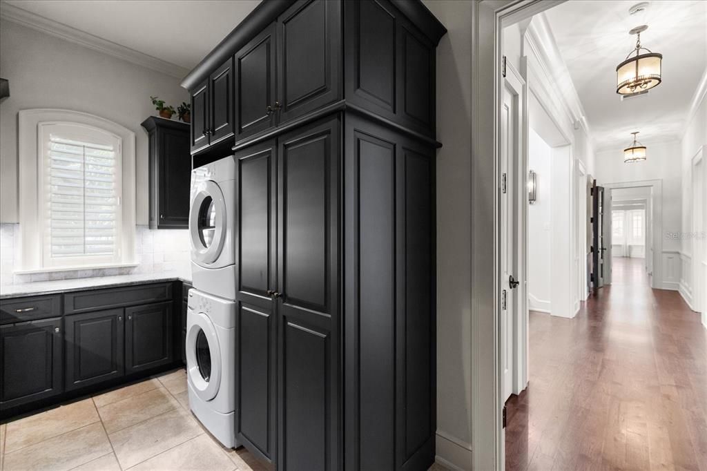 Interior, Kitchen, Pendant Lights, Utility Closets, Washer, Wood Texture Flooring