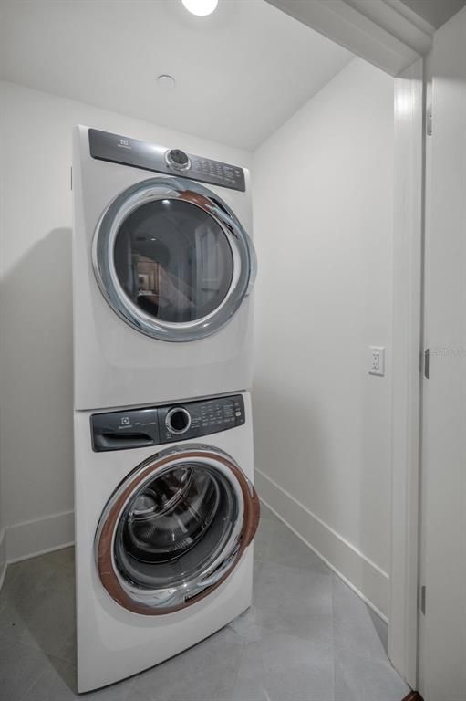 Interior, Recessed Lighting, Utility Closets, Washer