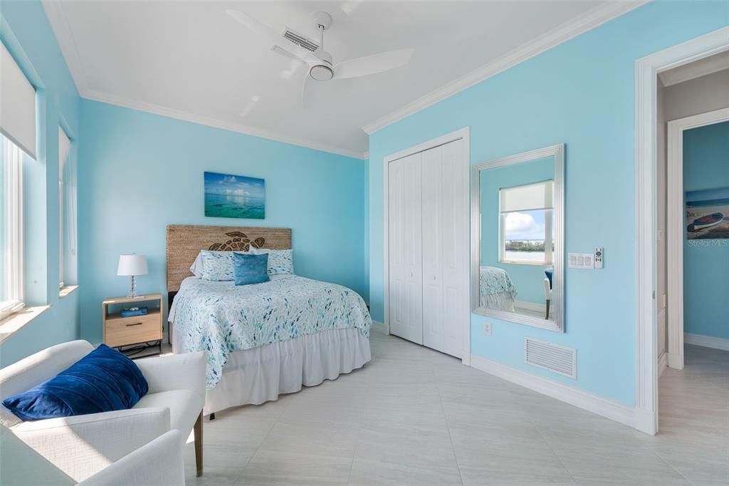Bedroom, Interior, Water