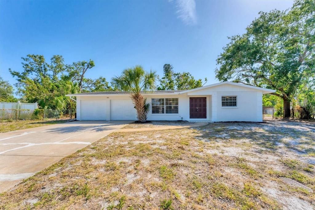 Attached, Backyard, Exterior, Facade, Ranch