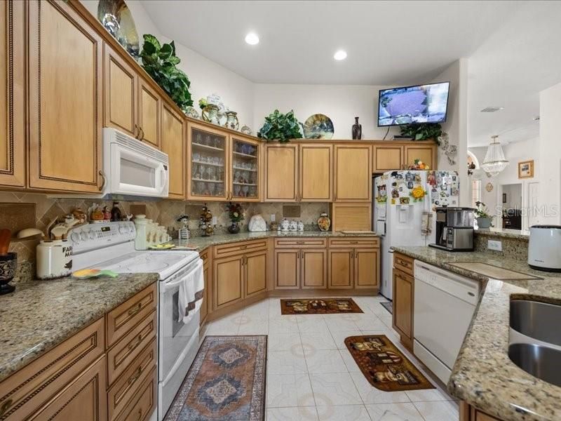 Interior, Kitchen, Pendant Lights, Recessed Lighting, Washer