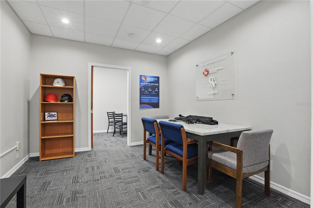 Dining room, Interior, Recessed Lighting