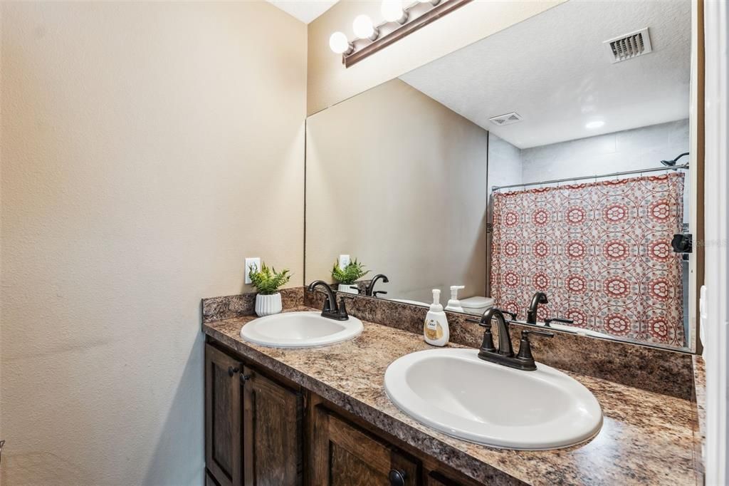 Bathroom, Dual Sink Vanities, Interior, Recessed Lighting
