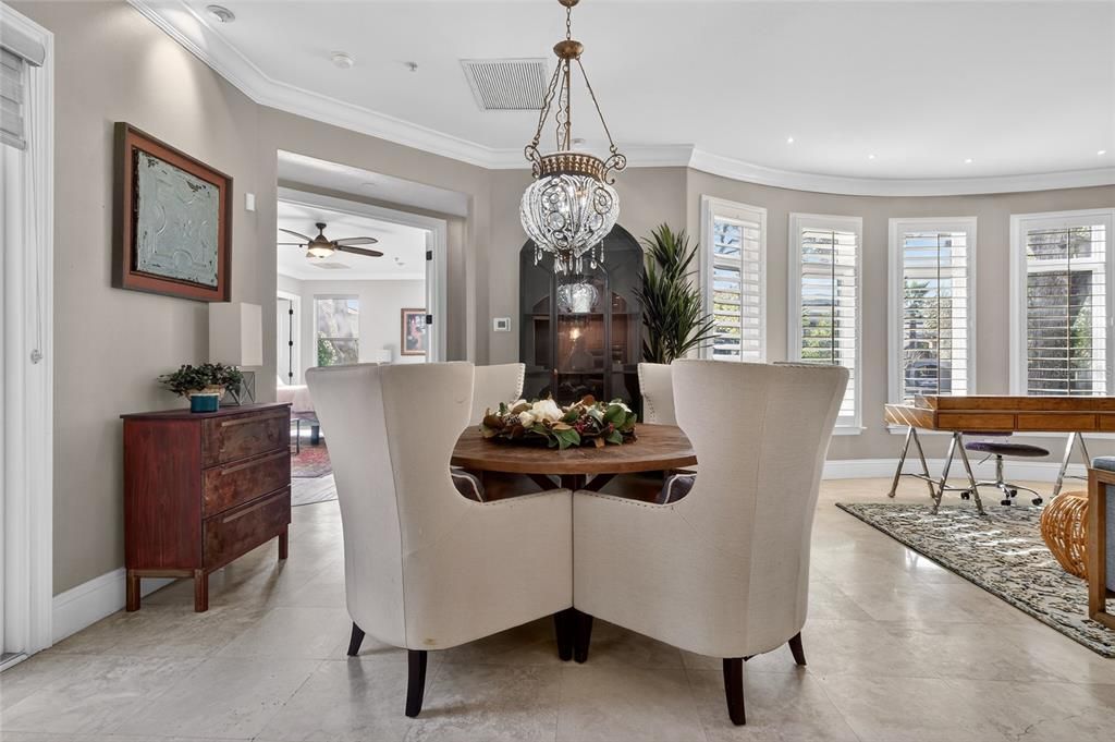 Dining room, Interior, Living room, Pendant Lights, Recessed Lighting