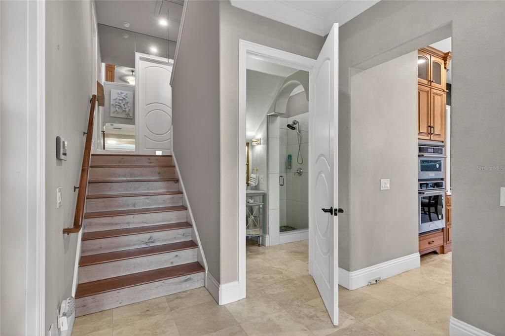 Bathroom, Interior, Recessed Lighting