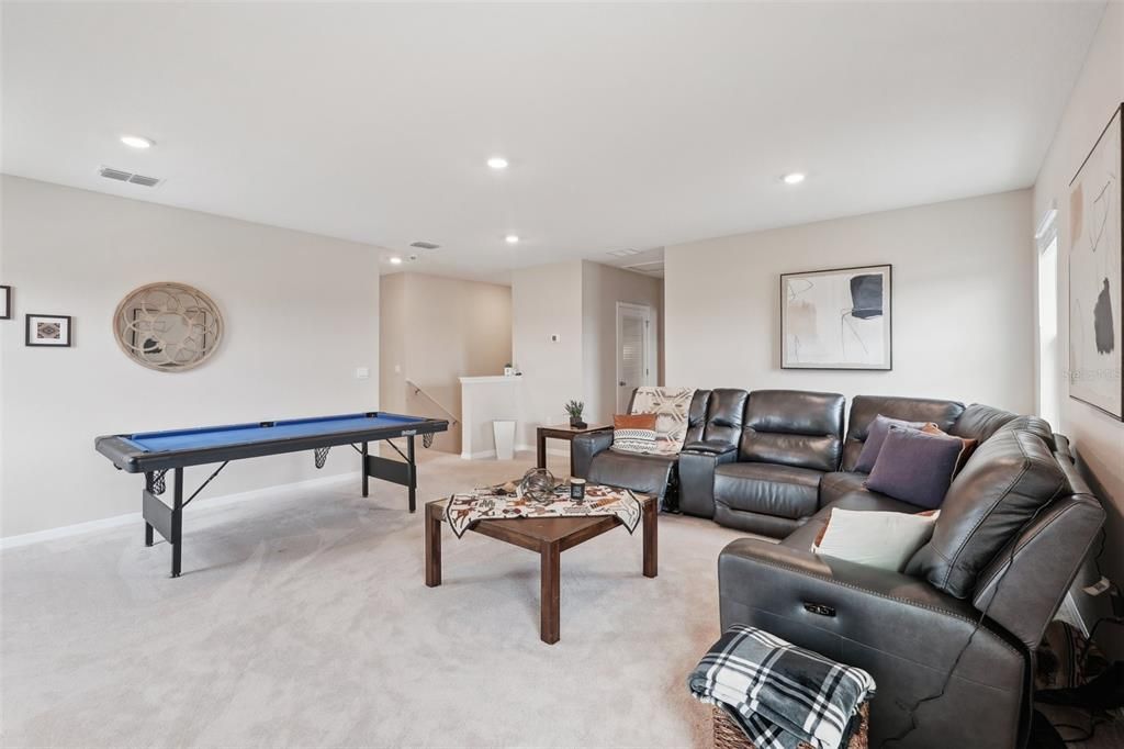 Billiard Table, Game Room, Interior, Living room, Recessed Lighting