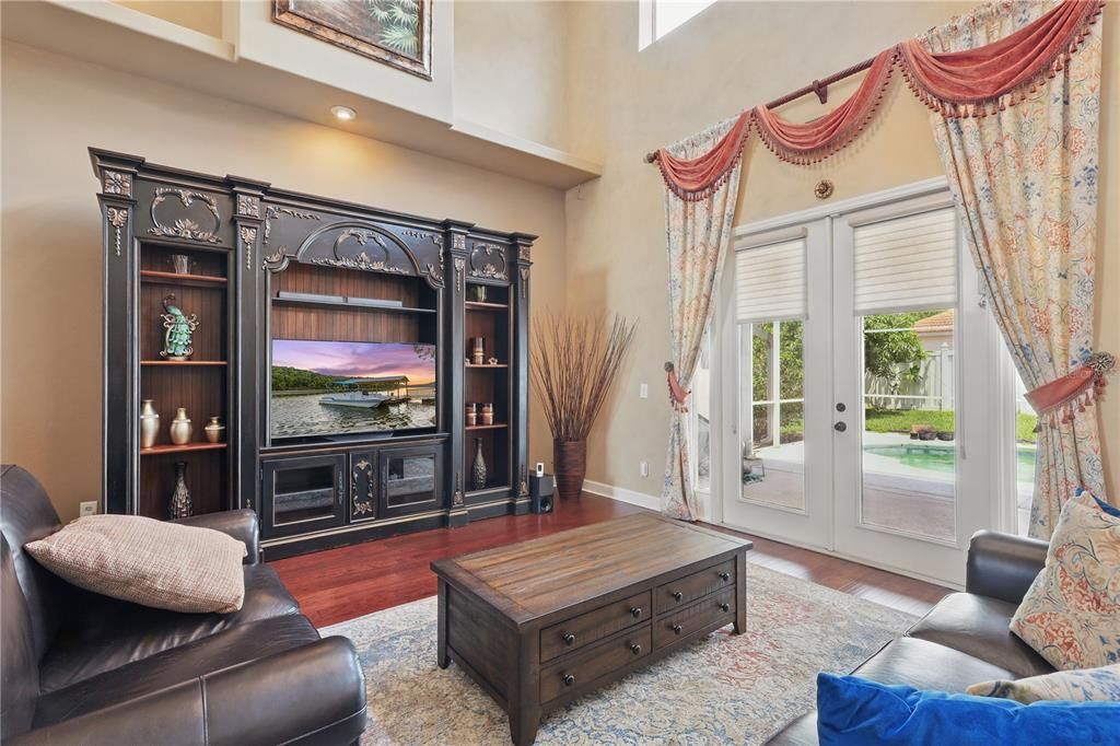 Interior, Recessed Lighting, Wood Texture Flooring