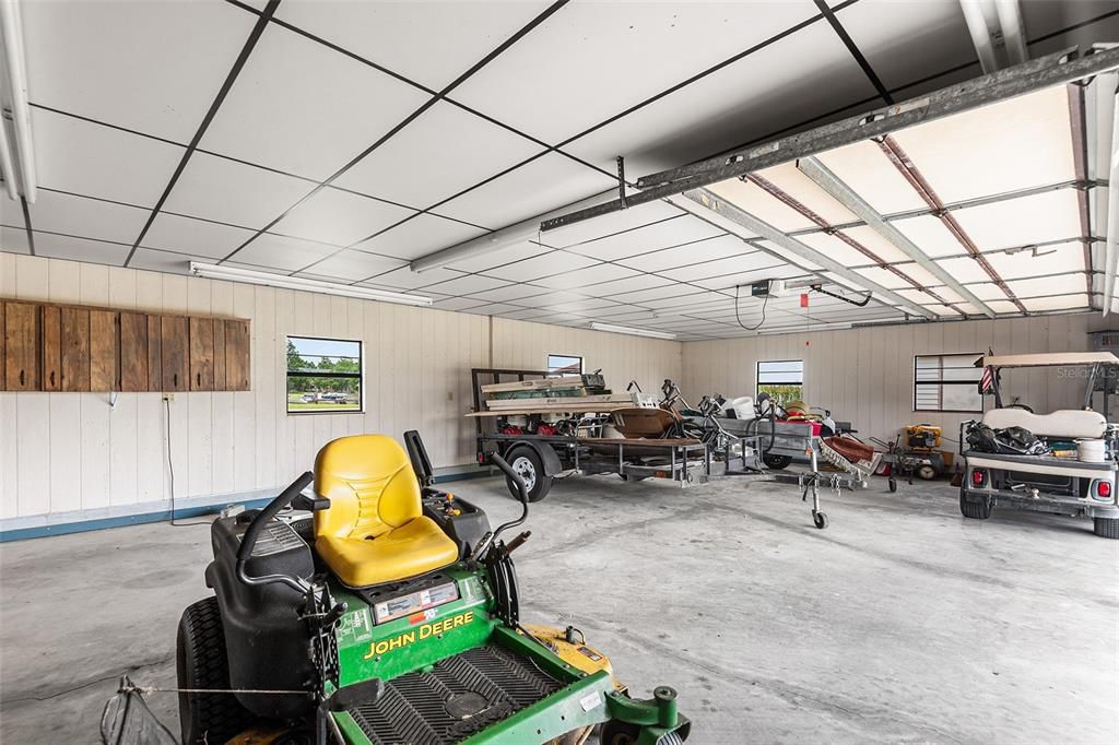 Garage, Interior