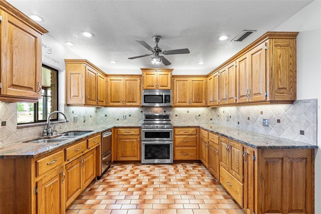 Interior, Kitchen, Recessed Lighting