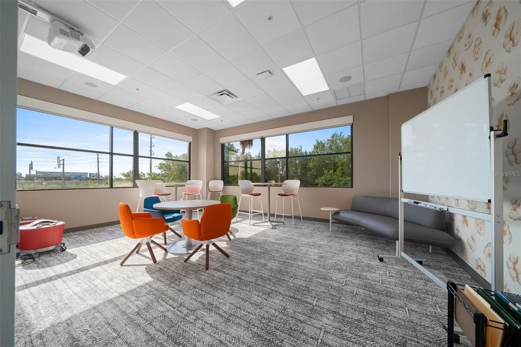 Dining room, Interior, Recessed Lighting
