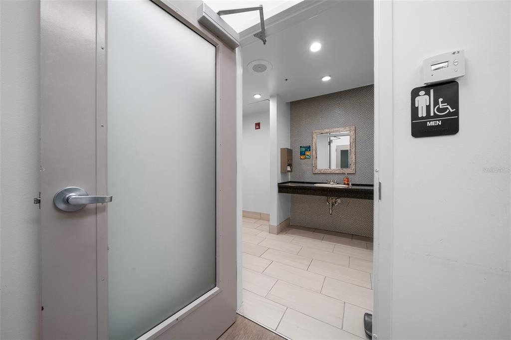 Bathroom, Interior, Recessed Lighting