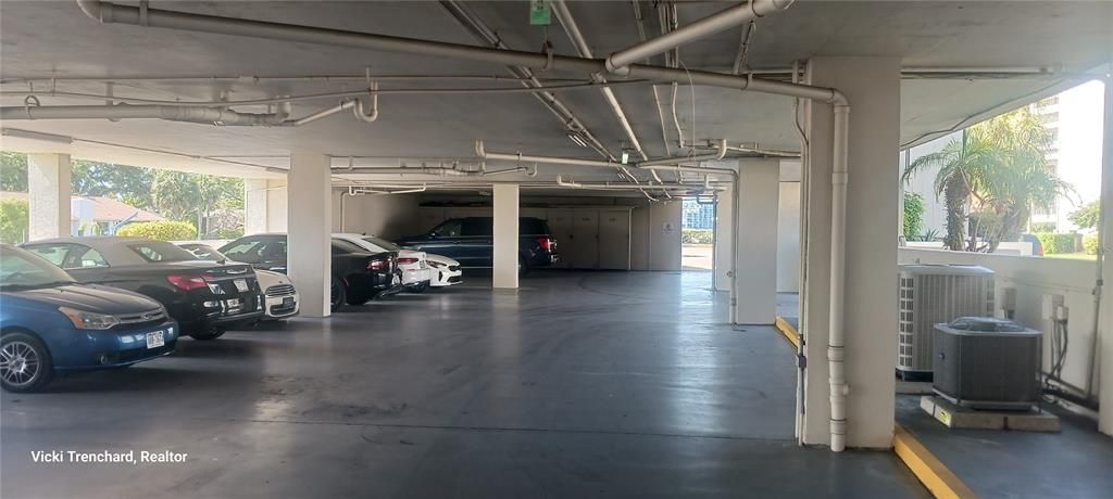 Garage, Interior