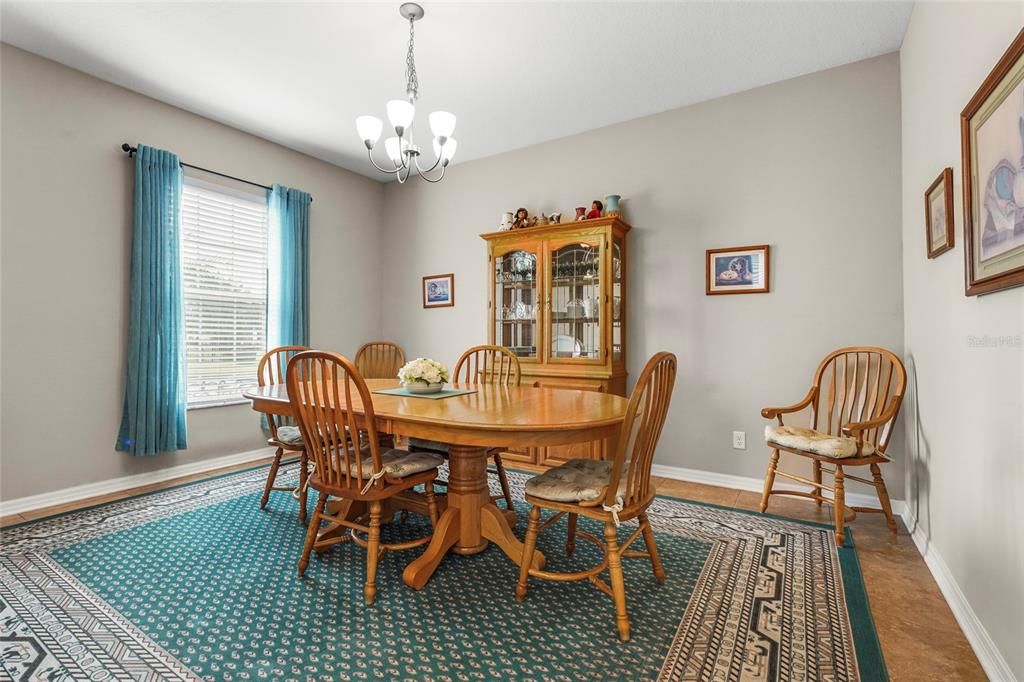 Chandelier, Dining room, Interior