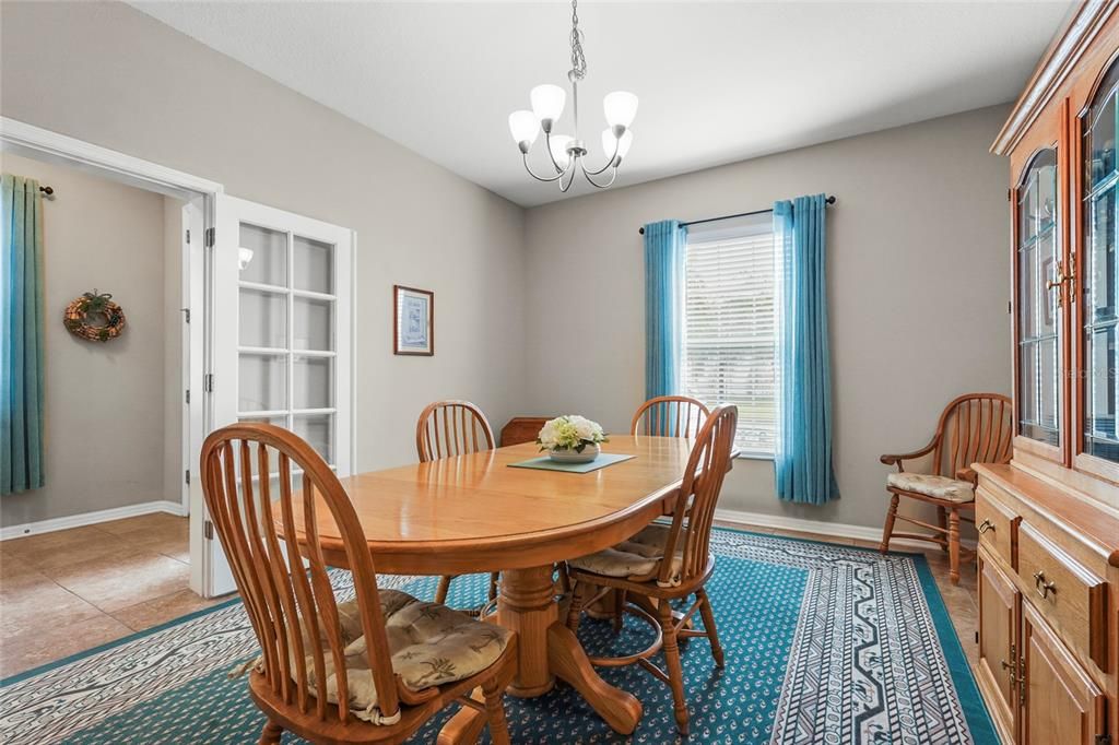 Chandelier, Dining room, Interior