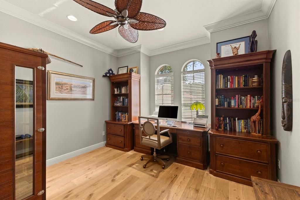 Home Office, Interior, Recessed Lighting, Wood Texture Flooring