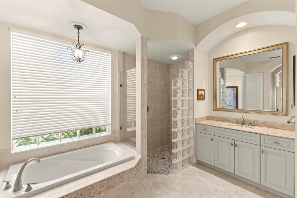 Bathroom, Chandelier, Interior, Pendant Lights, Recessed Lighting