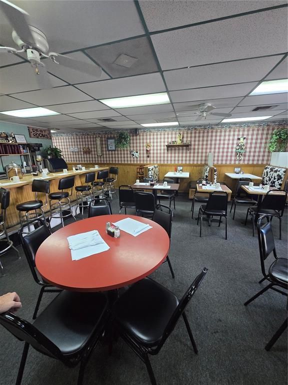 Dining room, Interior