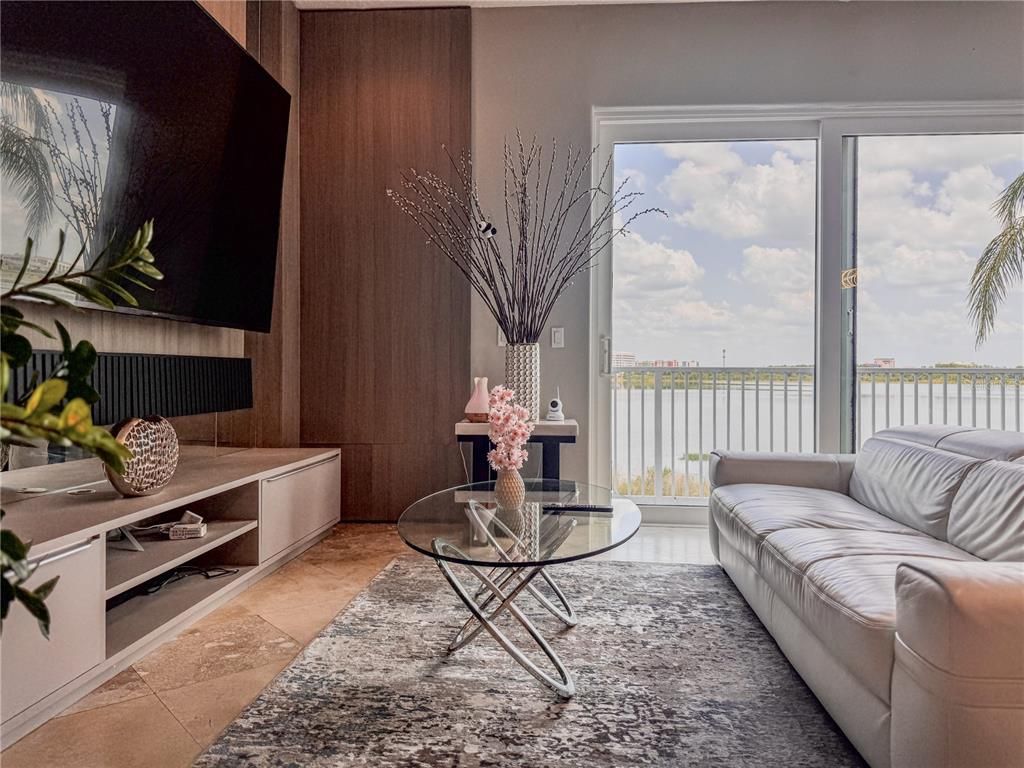 Interior, Living room, Water