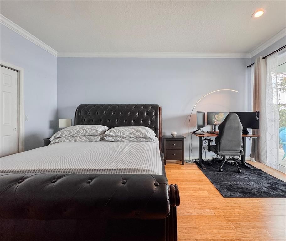 Bedroom, Home Office, Interior, Recessed Lighting, Wood Texture Flooring